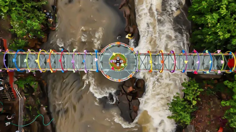  नैपने जलप्रपात 