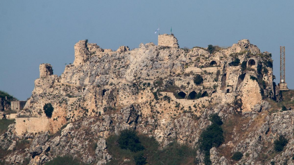 mount amel castles
